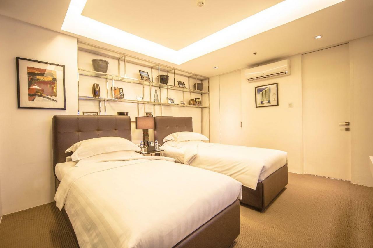 The Alpha Suites Makati City Exterior foto